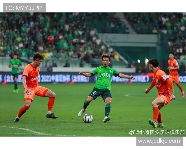 北京国安与北京人和激战三月末争夺胜利荣耀之战