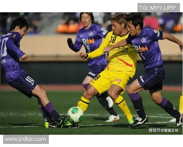 广岛三箭与浦和红钻2019年对决回顾及赛季表现分析 广岛三箭与浦和红钻2019年对决回顾及赛季表现分析