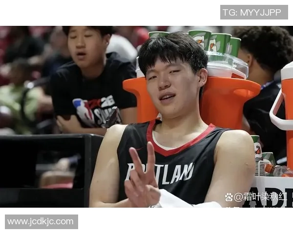 勇士与开拓者2019年季后赛首场对决精彩回顾与赛后分析 勇士与开拓者2019年季后赛首场对决精彩回顾与赛后分析